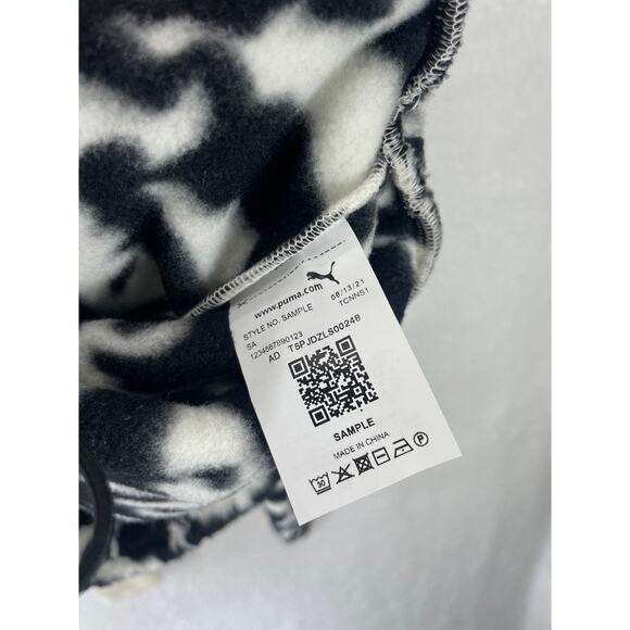 Puma Cuddle Pack Cropped Hoodie Women’s S Black Fleece Pullover Sweatshirt NWT - Picture 6 of 8